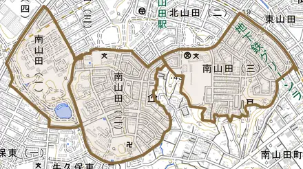南山田とその周辺の地図。町の範囲を重ねている