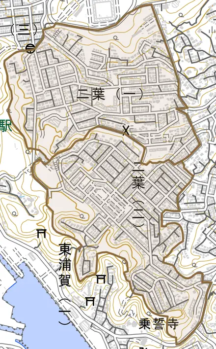 二葉とその周辺の地図。町の範囲を重ねている