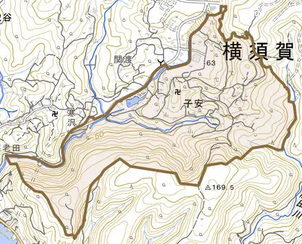 子安とその周辺の地図。町の範囲を重ねている