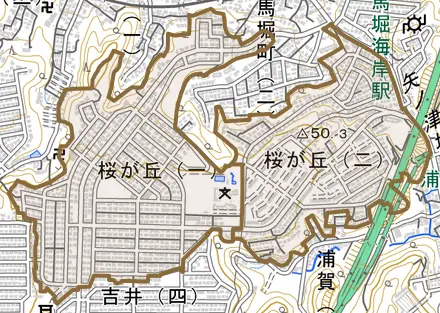 桜が丘とその周辺の地図。町の範囲を重ねている