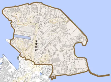 泊町とその周辺の地図。町の範囲を重ねている