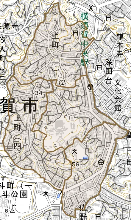 上町とその周辺の地図。町の範囲を重ねている