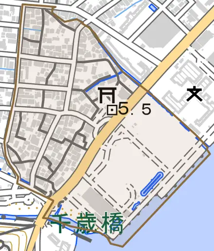 門川とその周辺の地図。町の範囲を重ねている