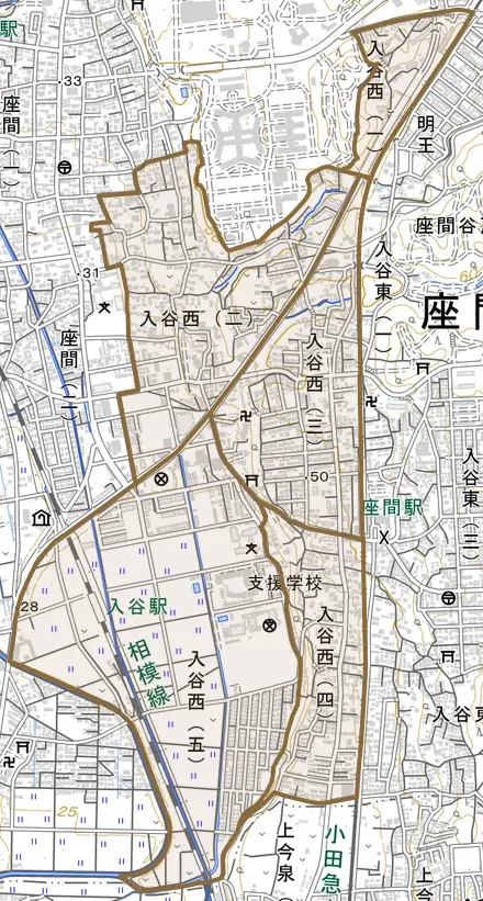 入谷西とその周辺の地図。町の範囲を重ねている
