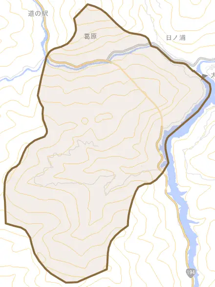 葛原とその周辺の地図。町の範囲を重ねている