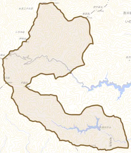 寺川とその周辺の地図。町の範囲を重ねている