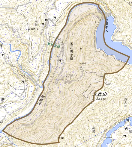 香北町永瀬とその周辺の地図。町の範囲を重ねている
