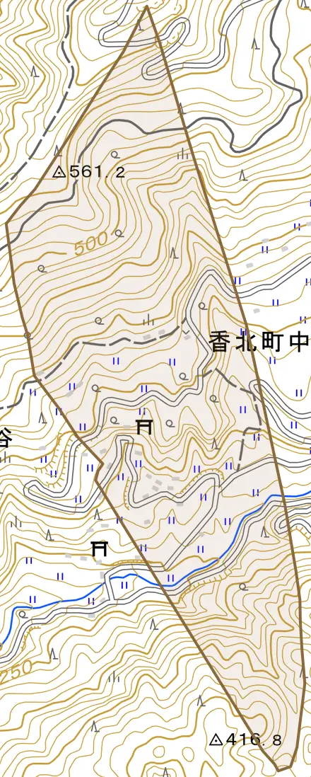 香北町中谷とその周辺の地図。町の範囲を重ねている