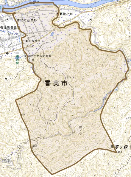 香北町韮生野とその周辺の地図。町の範囲を重ねている