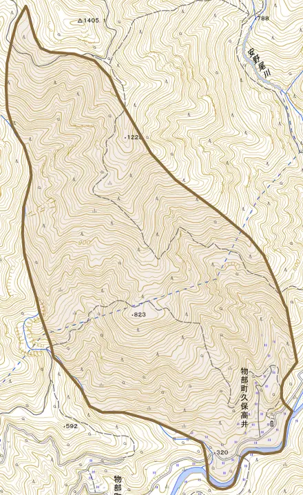 物部町久保高井とその周辺の地図。町の範囲を重ねている