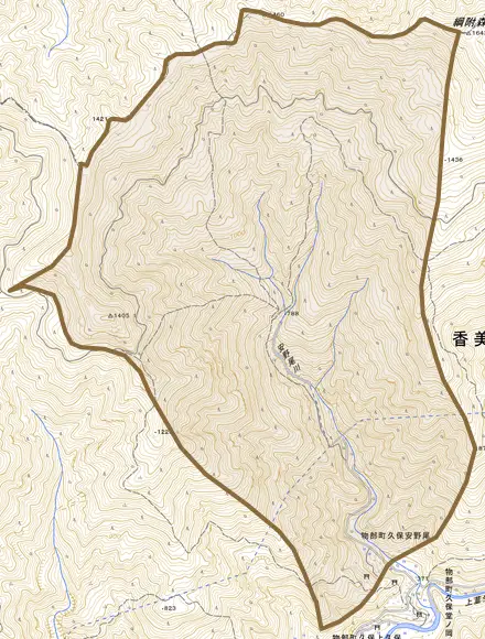 物部町久保安野尾とその周辺の地図。町の範囲を重ねている