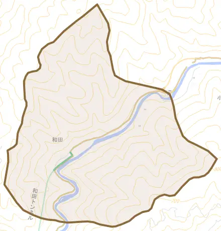 大字和田とその周辺の地図。町の範囲を重ねている