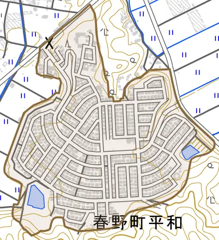 春野町平和とその周辺の地図。町の範囲を重ねている