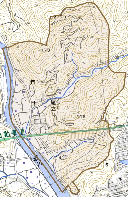 尾立とその周辺の地図。町の範囲を重ねている