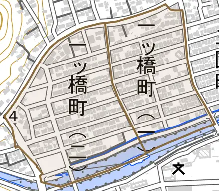 一ツ橋町とその周辺の地図。町の範囲を重ねている
