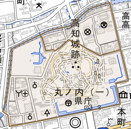 丸ノ内とその周辺の地図。町の範囲を重ねている