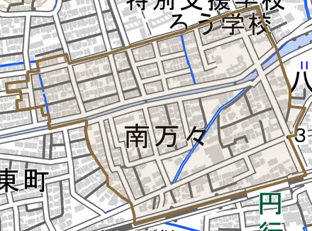 南万々とその周辺の地図。町の範囲を重ねている