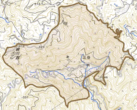 三谷とその周辺の地図。町の範囲を重ねている