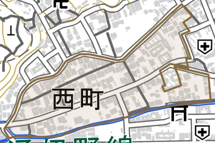西町とその周辺の地図。町の範囲を重ねている