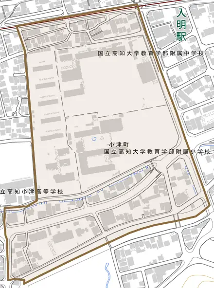 小津町とその周辺の地図。町の範囲を重ねている