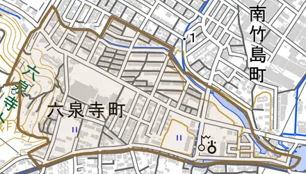 六泉寺町とその周辺の地図。町の範囲を重ねている