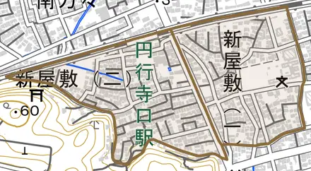 新屋敷とその周辺の地図。町の範囲を重ねている