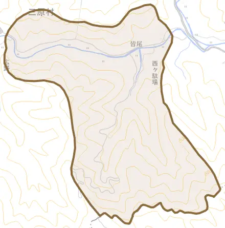 大字皆尾とその周辺の地図。町の範囲を重ねている