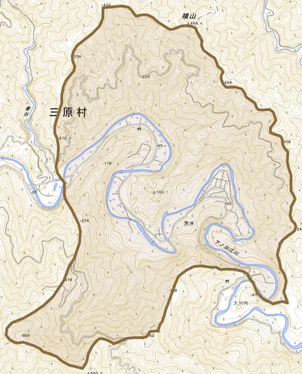 大字芳井とその周辺の地図。町の範囲を重ねている