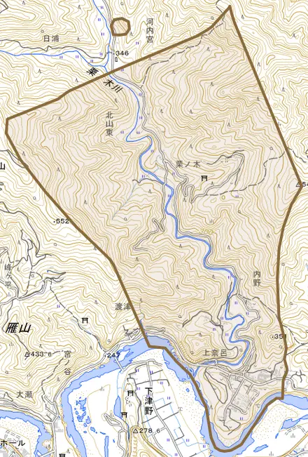 北山甲とその周辺の地図。町の範囲を重ねている