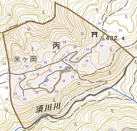 丙とその周辺の地図。町の範囲を重ねている