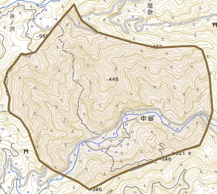 中谷とその周辺の地図。町の範囲を重ねている