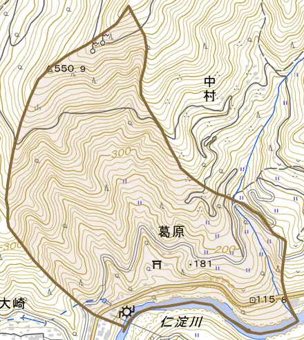 葛原とその周辺の地図。町の範囲を重ねている