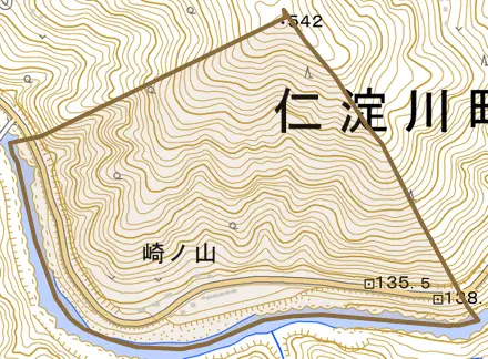 崎ノ山とその周辺の地図。町の範囲を重ねている