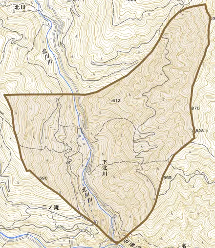 下北川とその周辺の地図。町の範囲を重ねている