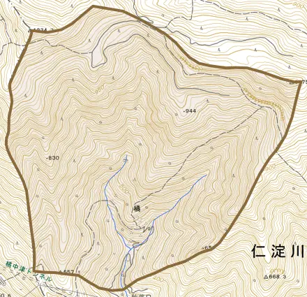 橘とその周辺の地図。町の範囲を重ねている