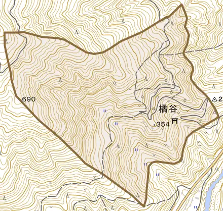 橘谷とその周辺の地図。町の範囲を重ねている