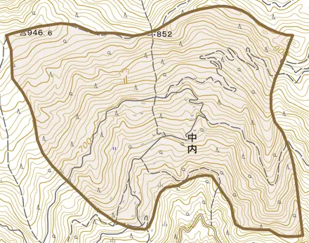 中内とその周辺の地図。町の範囲を重ねている
