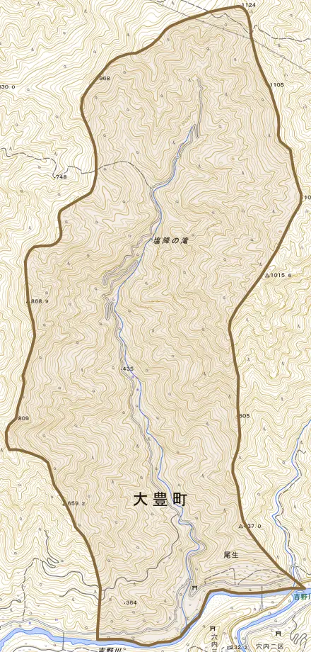 尾生とその周辺の地図。町の範囲を重ねている