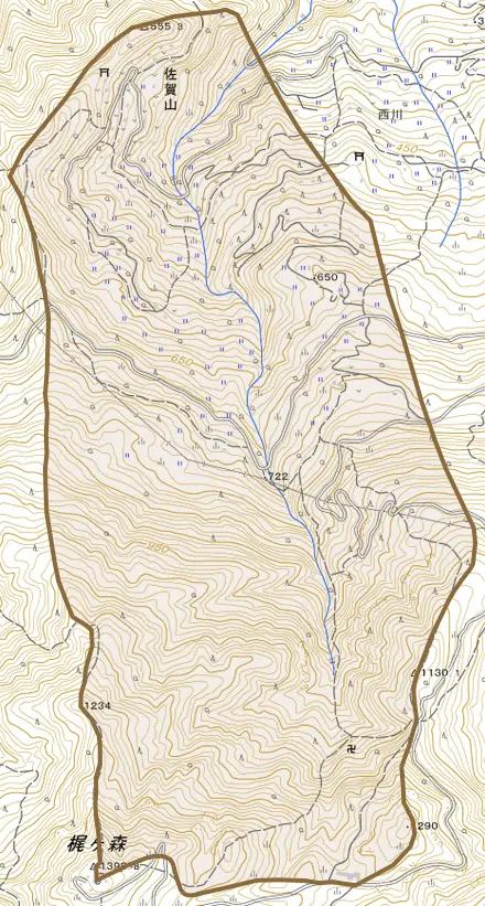 佐賀山とその周辺の地図。町の範囲を重ねている