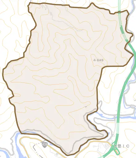 葛原とその周辺の地図。町の範囲を重ねている