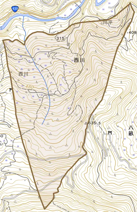 西川とその周辺の地図。町の範囲を重ねている