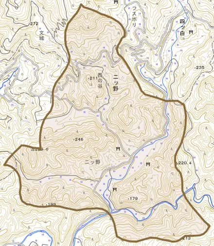 二ツ野とその周辺の地図。町の範囲を重ねている