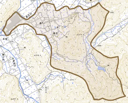 黒石とその周辺の地図。町の範囲を重ねている