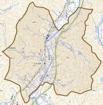 仁井田とその周辺の地図。町の範囲を重ねている