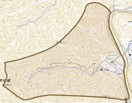 西ノ川とその周辺の地図。町の範囲を重ねている