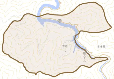 下道とその周辺の地図。町の範囲を重ねている