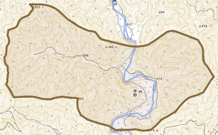 寺野とその周辺の地図。町の範囲を重ねている