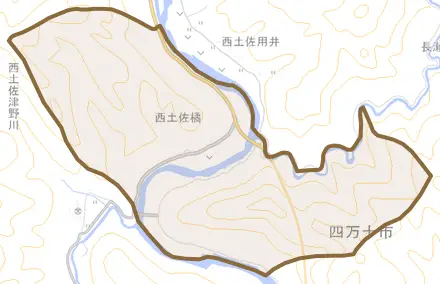 西土佐橘とその周辺の地図。町の範囲を重ねている