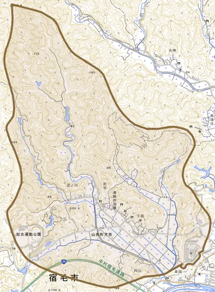 山奈町芳奈とその周辺の地図。町の範囲を重ねている