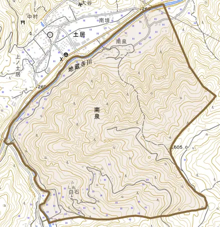 南泉とその周辺の地図。町の範囲を重ねている